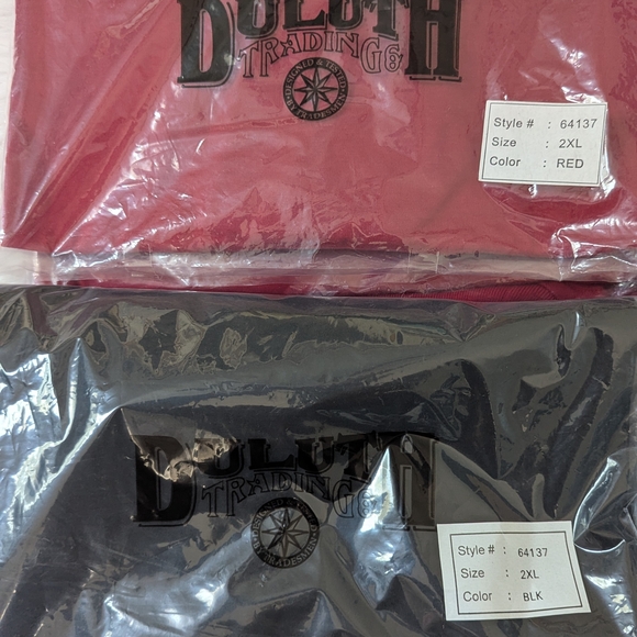 Duluth Trading Co Men's Red and Gray Short Sleeve Tees - Picture 4 of 4